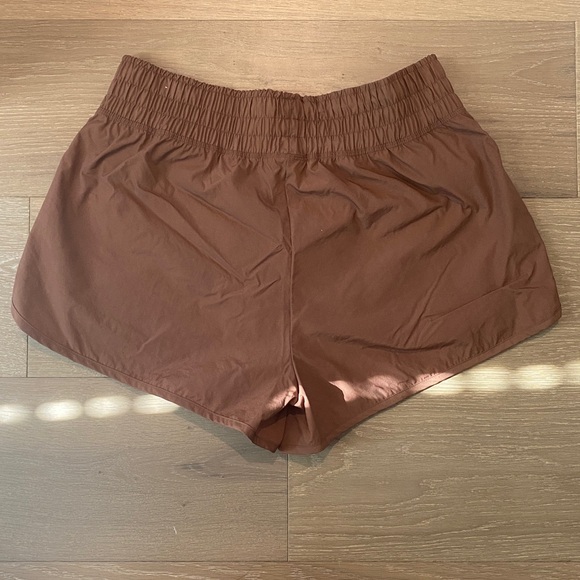 Pink Active shorts - Picture 2 of 2